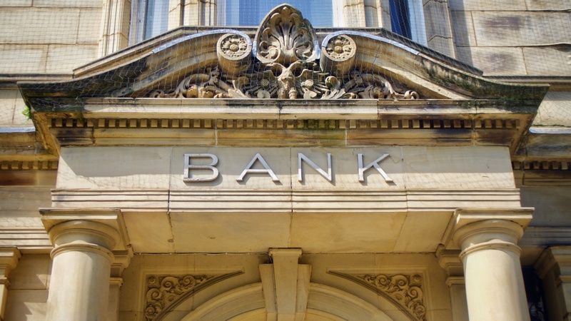 昔の銀行は金利が高かった！低金利時代を生き抜くために必要なこと